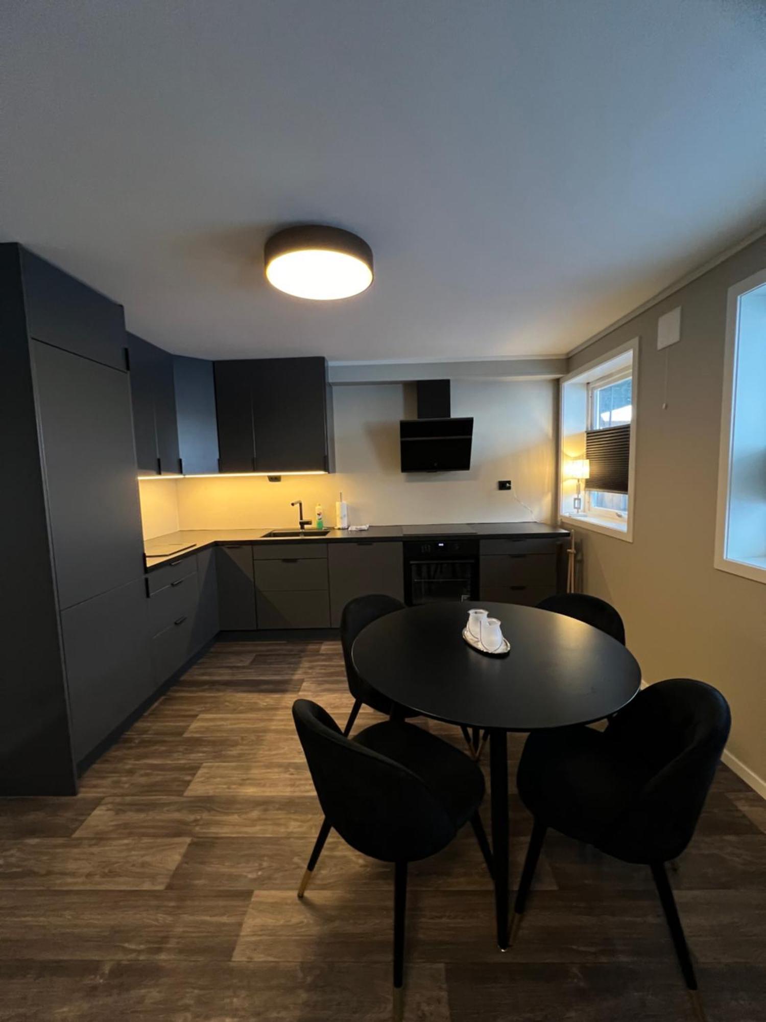 Your Home Away From Home, Apartment 1 ทรอมโซ ภายนอก รูปภาพ
